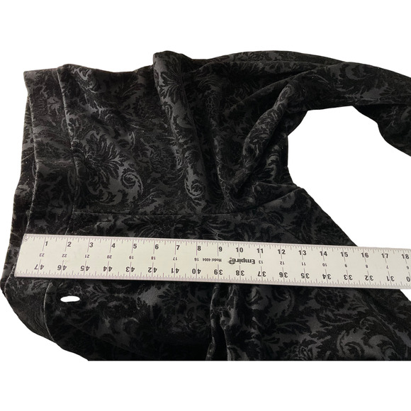 Roz &‎ Ali Women's Capri 1X Black Gray Velour Pants Floral Pattern - Picture 5 of 11